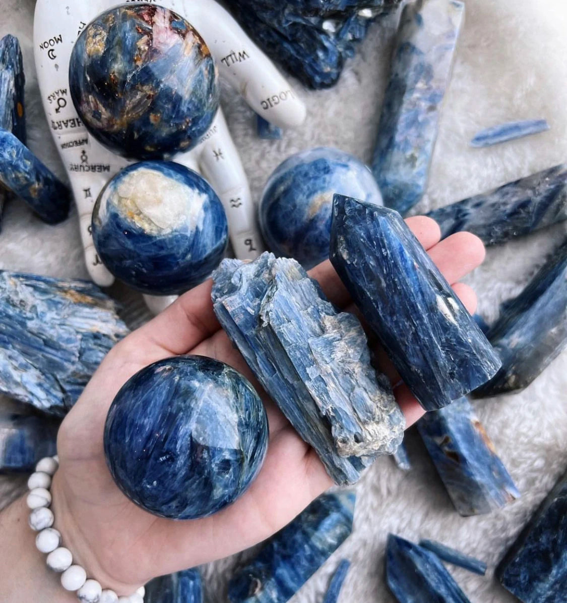 1PC Natural Blue Kyanite Crystal Sphere Blue Quartz Ball For Healing Gemstone Home Decoration