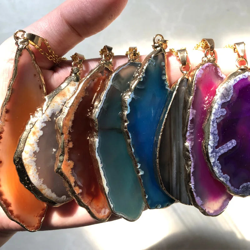 Natural Agate Gold Edged Wind Chime Pendant Handicraft, Identity Symbol Gift, Lucky Crystal Healing Stone Series Jewelry