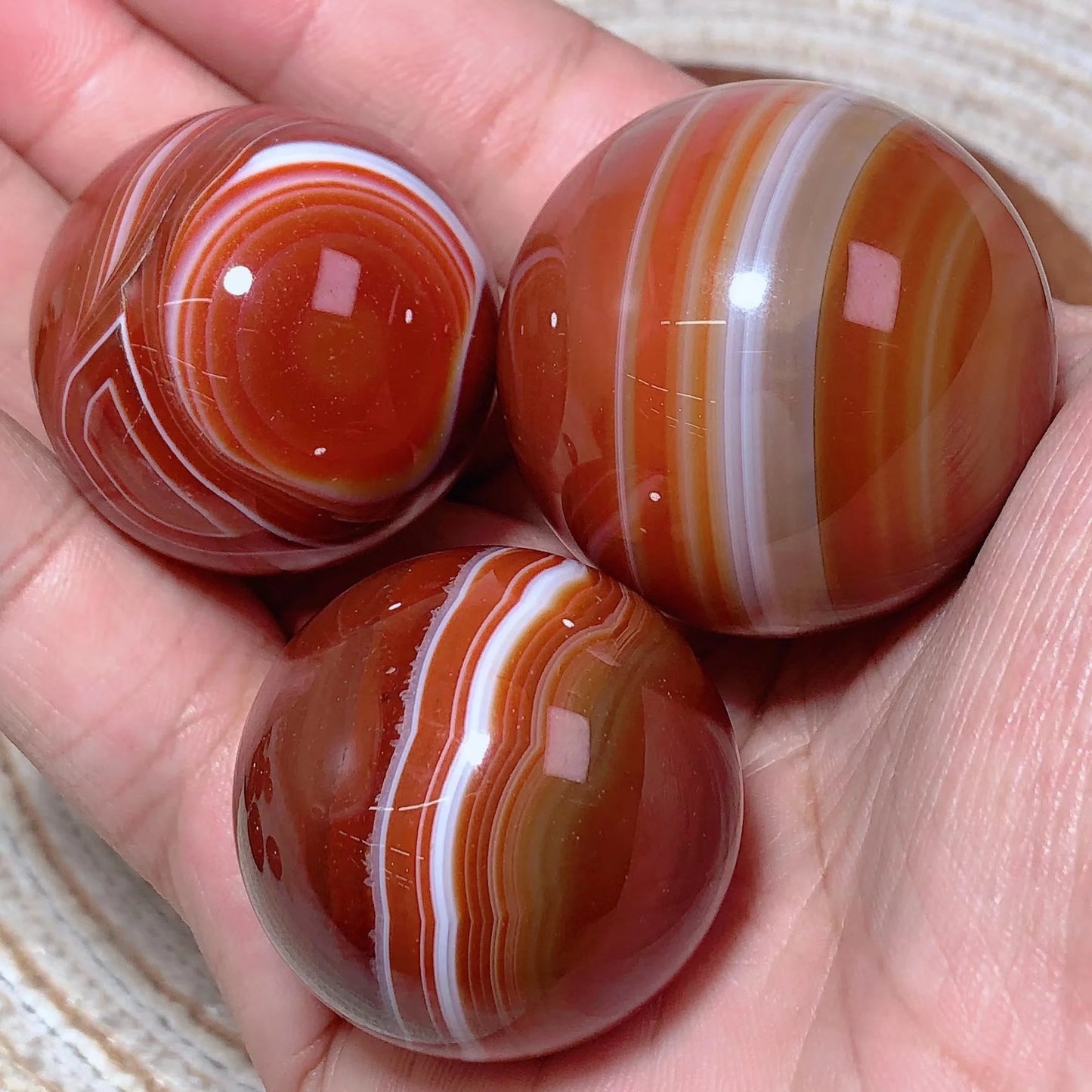 High Quality Healing Natural Crystals Sardonyx Sphere Ball Home Decorations Polished Room Decor Energy Gift Mineral Ore Stone
