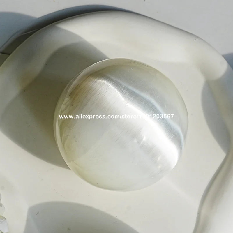 White Morocco Selenite Crystal Stone Sphere Round Smooth Healing Natural Gypsum Satin Spar Gemstone Ball for Altar, Divination