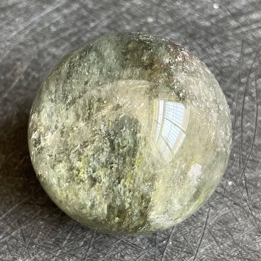 98g Natural Stone Crystal Ball Green Phantom Rock Decoration Rough Polished Garden Quartz Sphere Healing 3