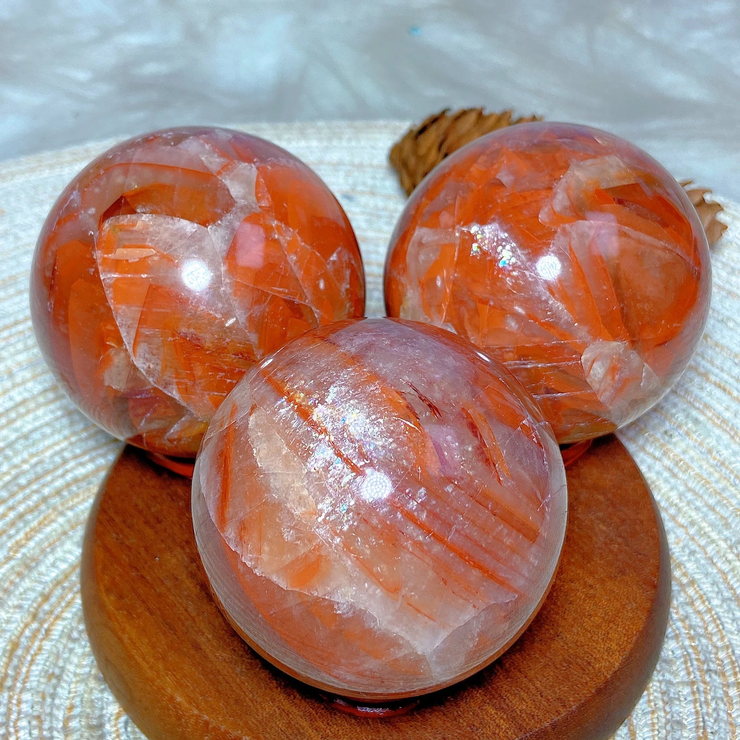 Natural Crystals Healing Fire Quartz Calcite Rainbow Silver Flash Sphere Reiki High Quality Ball Home Decoration Gift Energy