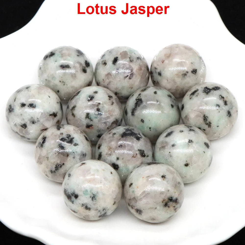 Wholesale 16mm Mini Crystal Balls Natural Healing Stones Pocket Spheres Chakra Globe Reiki Bead Mineral Gems Specimen Home Decor